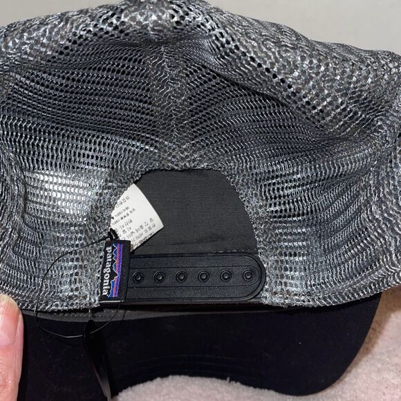 New Patagonia BEAR Trucker Mesh Hat Fits ALL - Picture 7 of 8
